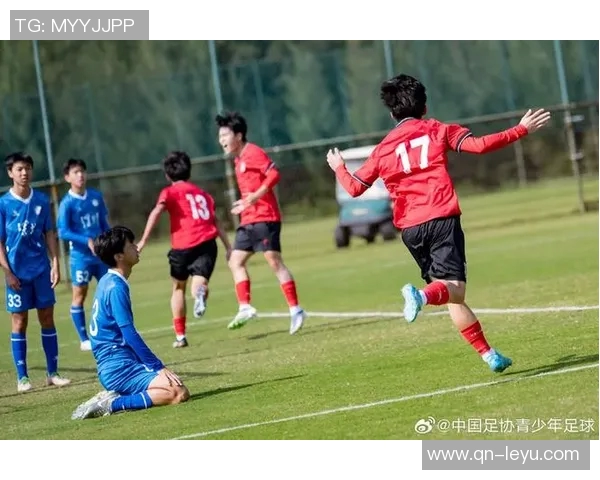 上海海港U15队大胜海门珂缔缘U15队七球狂胜展现青少年足球实力